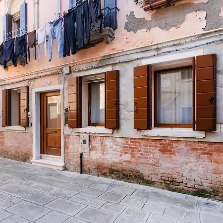 Elegante E Luminoso, Spazio Esterno Privato Apartment