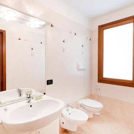 Elegante E Luminoso, Spazio Esterno Privato Apartment *