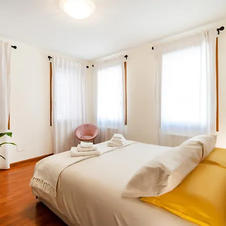 Elegante E Luminoso, Spazio Esterno Privato * Wenecja