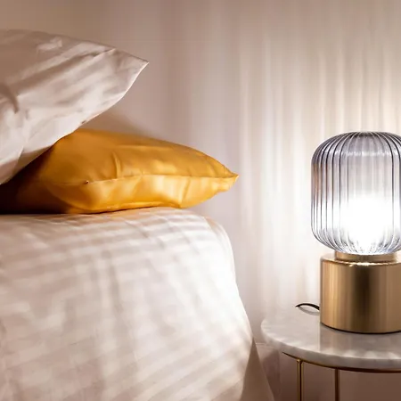 Elegante E Luminoso, Spazio Esterno Privato *