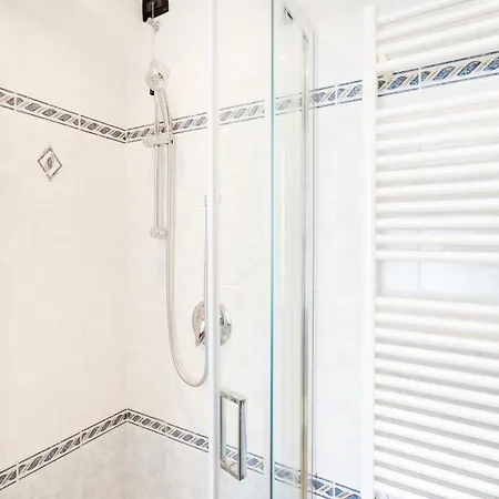 Elegante E Luminoso, Spazio Esterno Privato Apartment