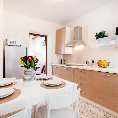 Apartament Elegante E Luminoso, Spazio Esterno Privato Wenecja