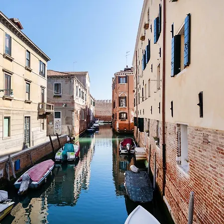 Elegante E Luminoso, Spazio Esterno Privato Apartament